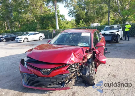2019 Toyota Camry Le from USA, damaged, VIN 4T1B11HK0KU753133